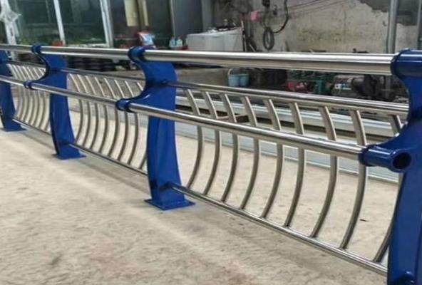 �����߿첨�λ���ɫ����ɫ��ɫԭ��